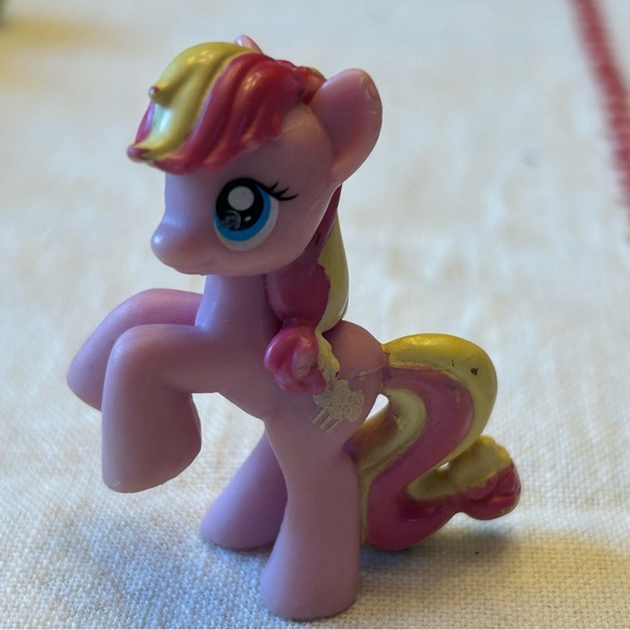 My Little Pony Lot of 5 Collectible Mini-Figures Kids Toys Gifts - Picture 6 of 10